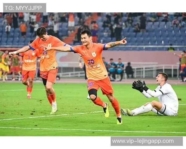 马德兴分析中超罚分影响多家俱乐部连夜加大投资应对形势变化